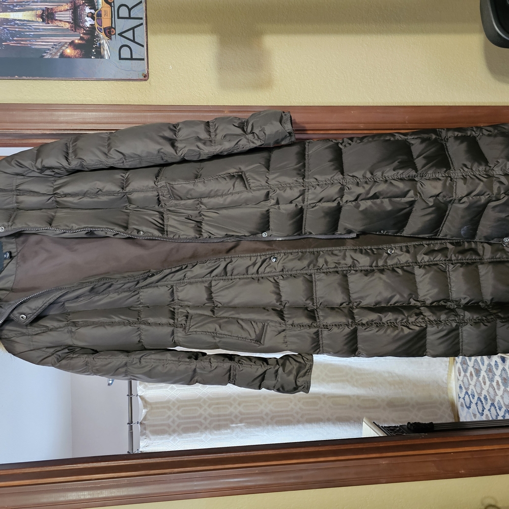 Long Puffer Coat in Olive Green